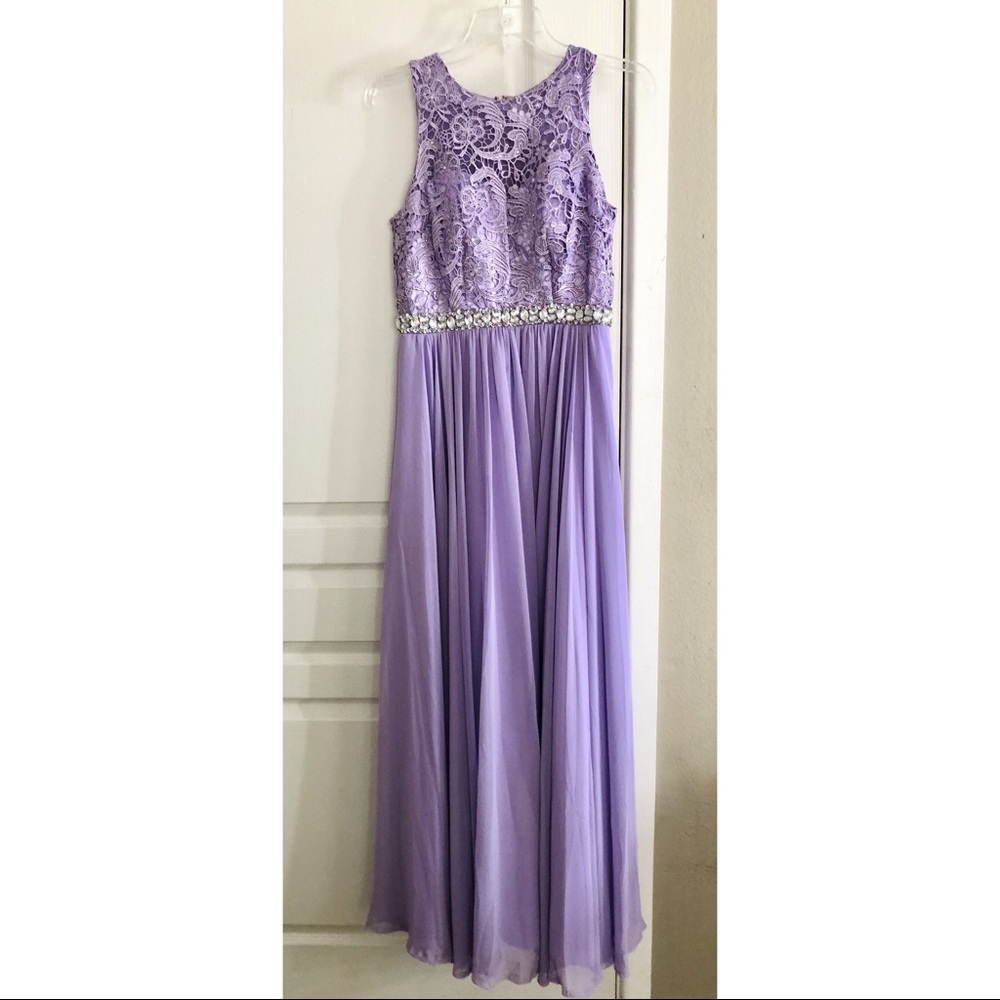 NWT Eva lavender lace top gown